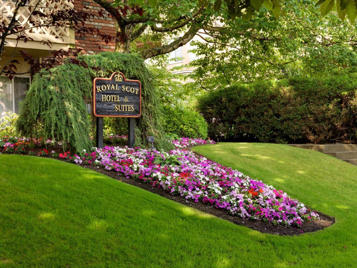 Royal Scot Hotel & Suites Victoria Eksteriør billede