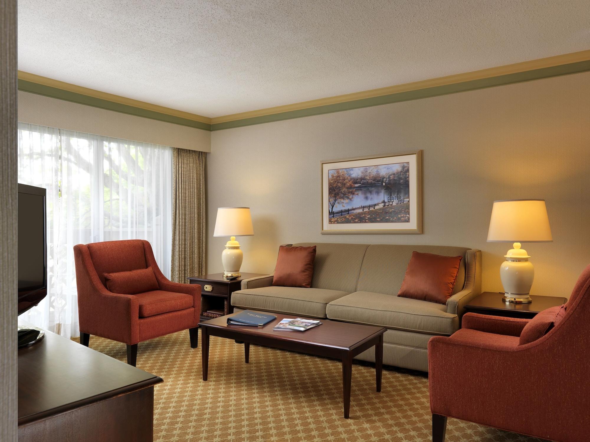 Royal Scot Hotel & Suites Victoria Eksteriør billede