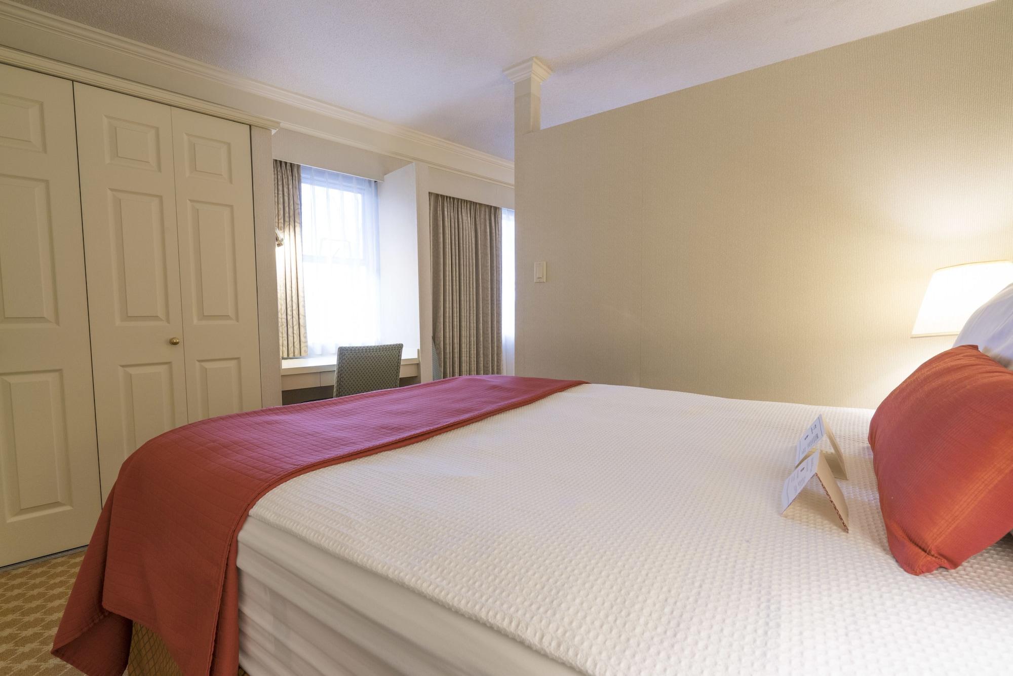 Royal Scot Hotel & Suites Victoria Eksteriør billede
