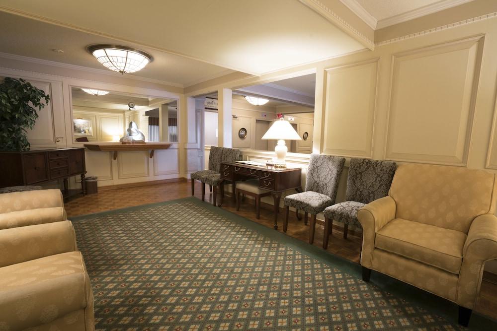 Royal Scot Hotel & Suites Victoria Eksteriør billede