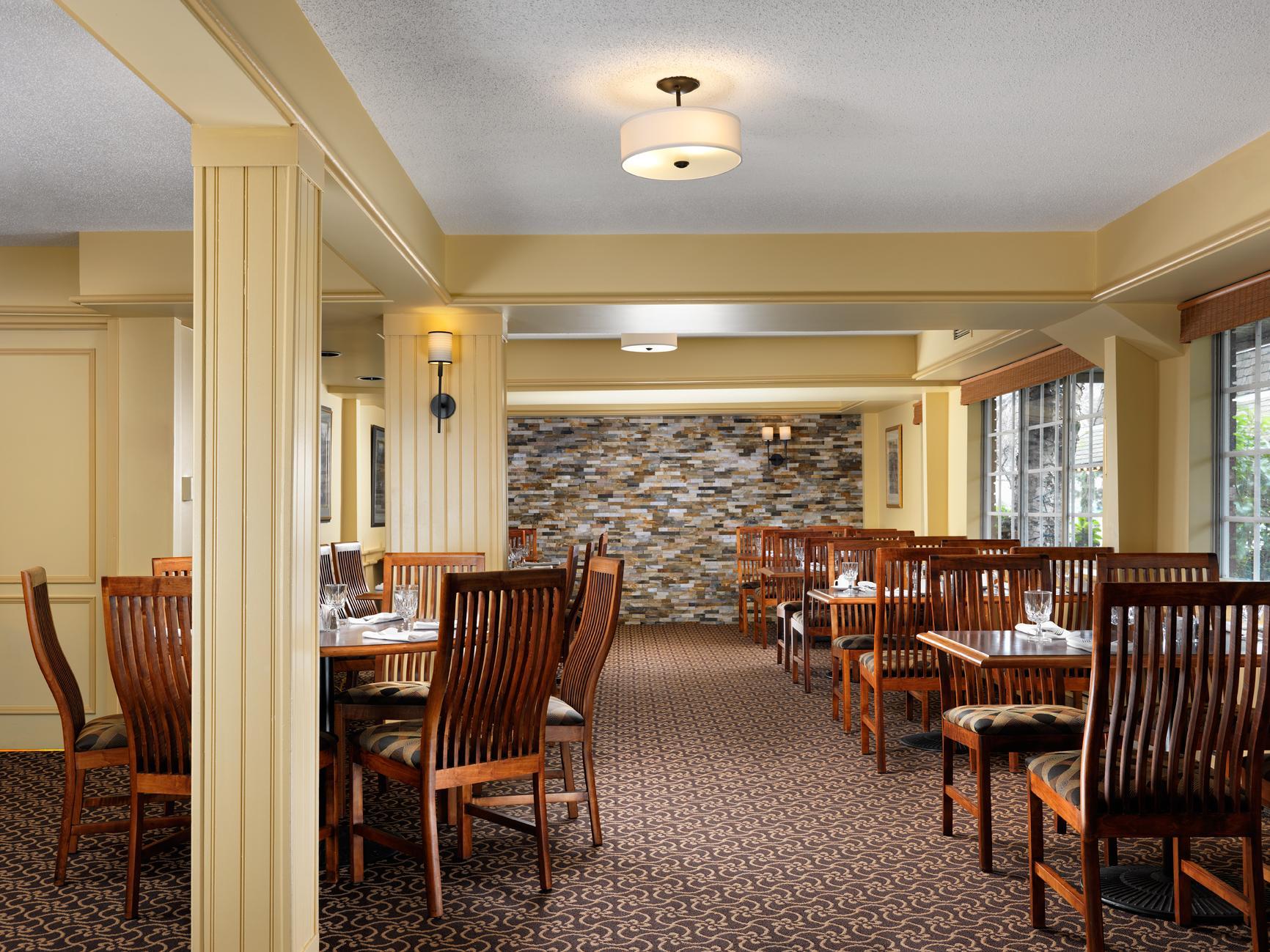 Royal Scot Hotel & Suites Victoria Eksteriør billede